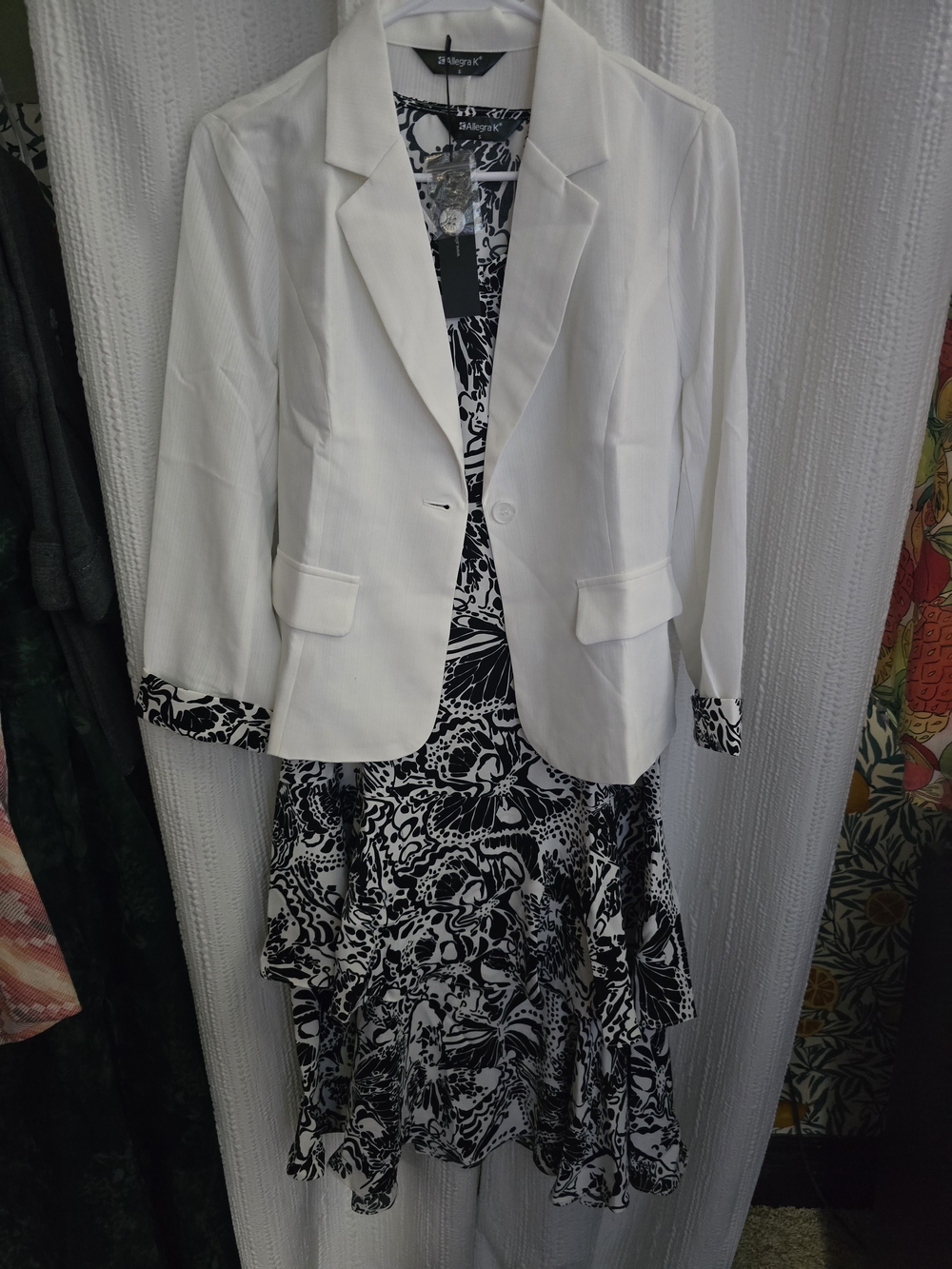 Womens SMALL Allegra K White Notch-Lapel Blazer with Printed Cuff Detail NWT